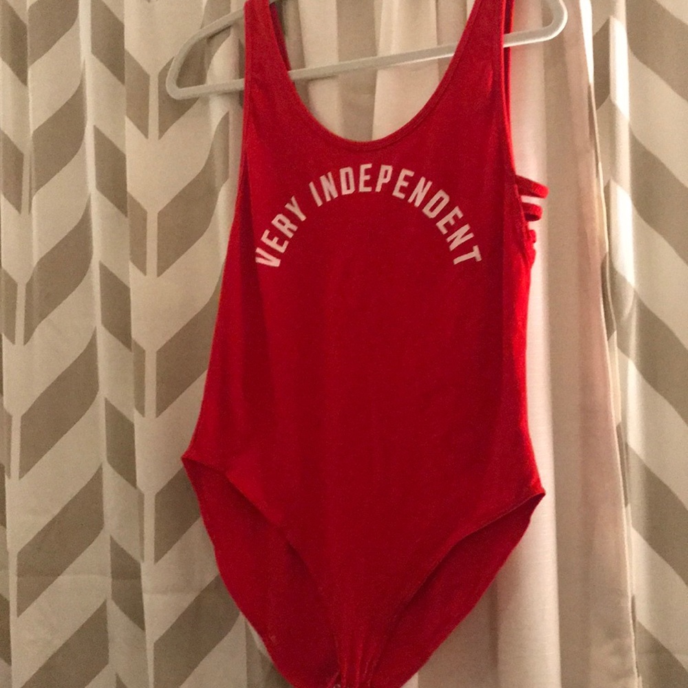 “Very Independent” VS Pink Bodysuit 🔥🔥